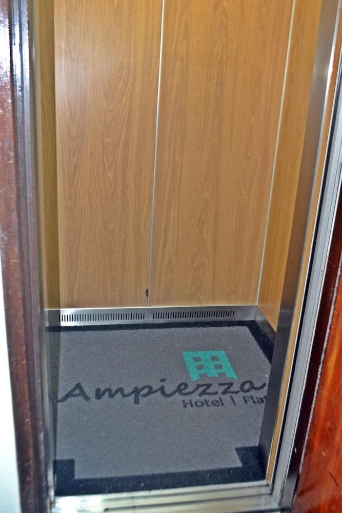 Hotel Ampiezza กูรีตีบา ภายนอก รูปภาพ